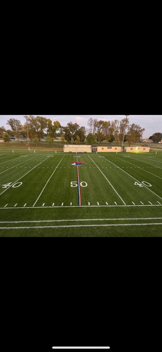 HillsSpeed's tweet image. Field is ready to roll for tomorrow night! #FastTrack 🐆🐆 @MNHSFBNETWORK