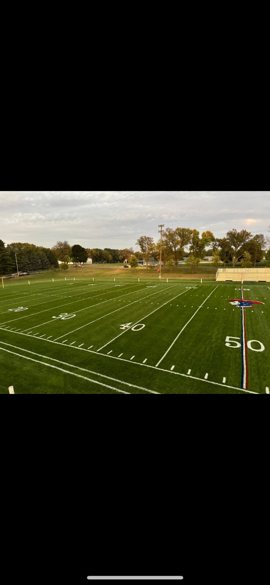 HillsSpeed's tweet image. Field is ready to roll for tomorrow night! #FastTrack 🐆🐆 @MNHSFBNETWORK