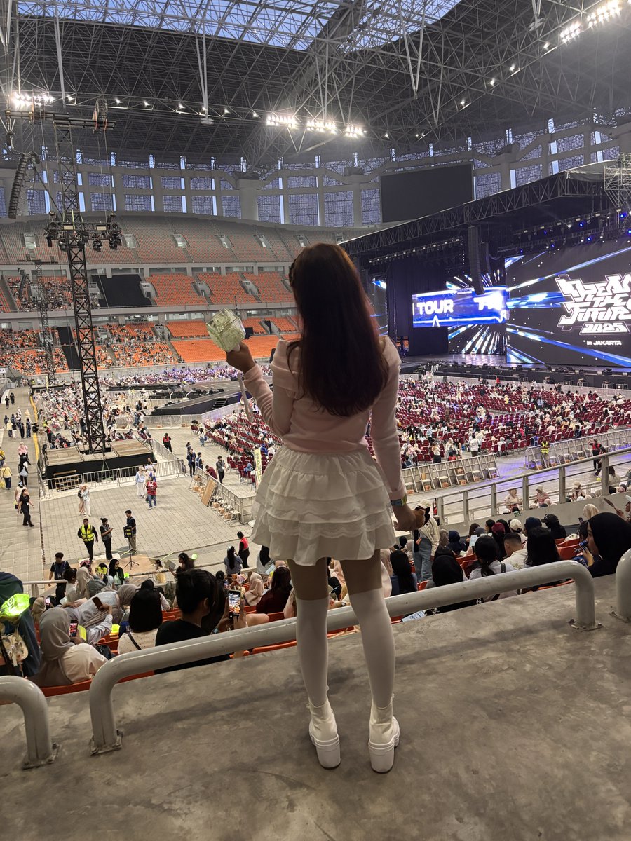 haechancahnae's tweet photo. @NCTDreamINA Halooo https://t.co/TmrbsQukqn