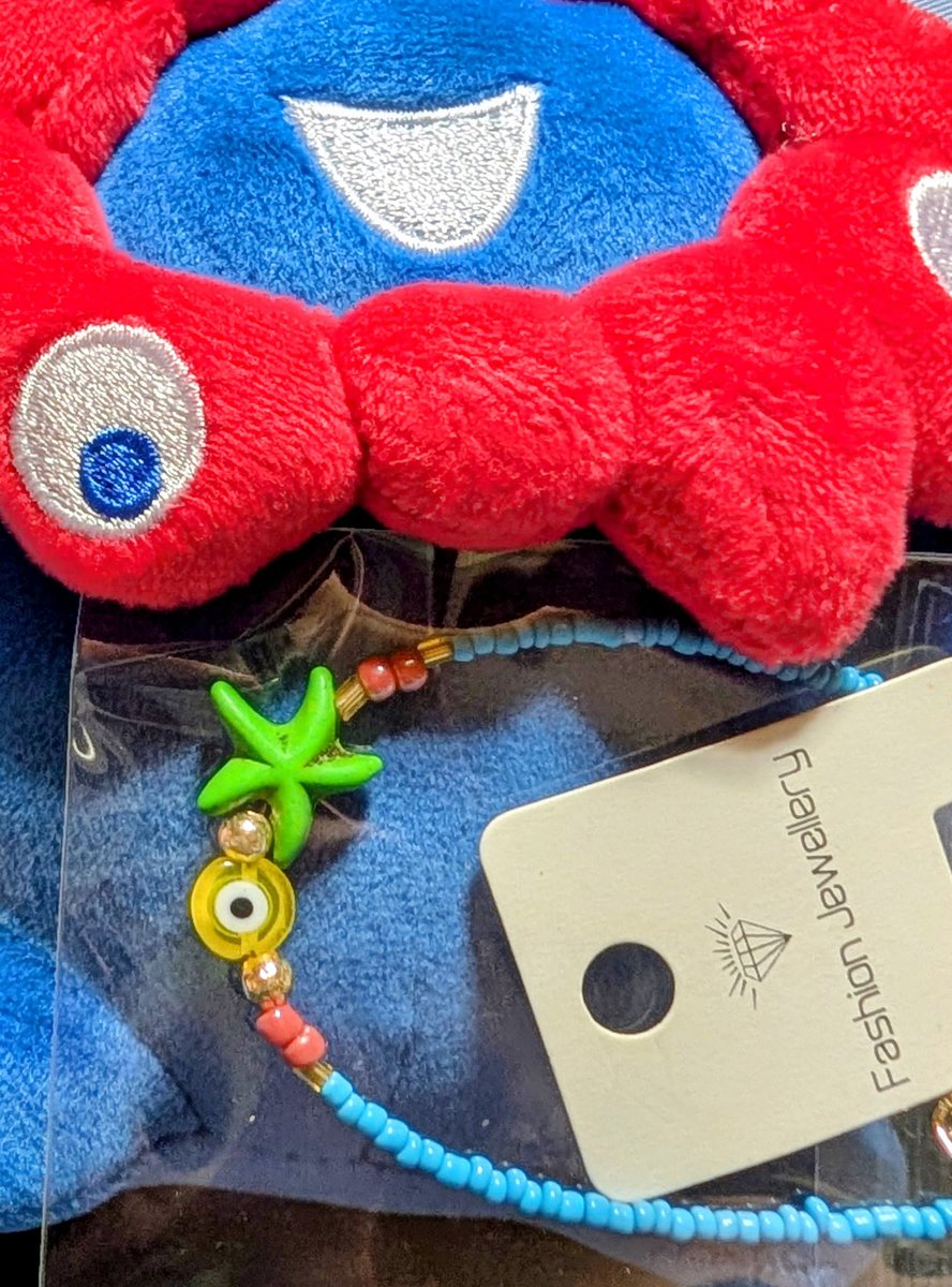 この間行ったときトルコパビリオンで見つけたブレスレット✨買っちゃったね！

なんか🍍っぽくてつい😊