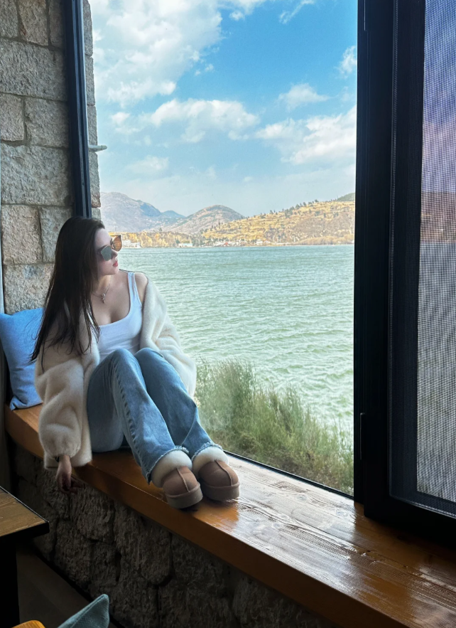 vimo1989's tweet photo. A treasure place suitable for relaxing 🐈☁️  #AJourney #ChubbyGirl #Travel https://t.co/H1ZwWVLYuC