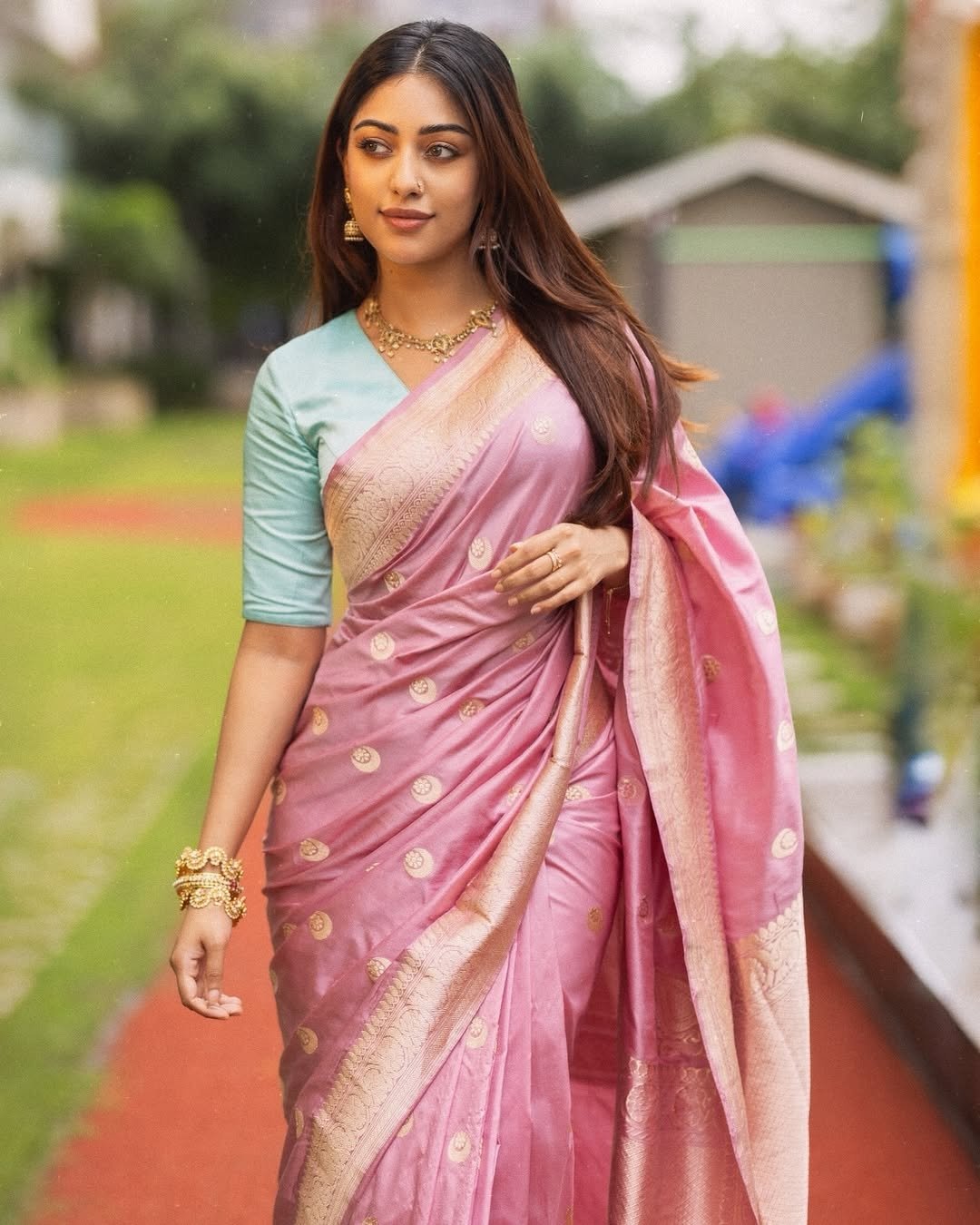 G2QNs4KXsAEd7fq?format=jpg&name=large