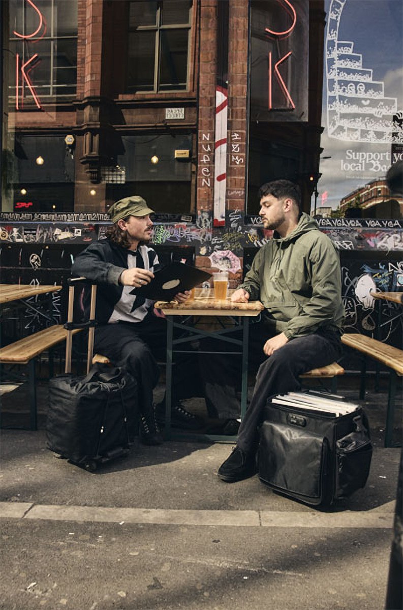 footballshirt's tweet image. Umbro have released the second part of their Northern Quarter collection for Autumn/Winter 2025, with this season’s campaign focusing on Manchester’s music scene.

Read more: footballshirtculture.com/lifestyle/umbr…

#Umbro #footballfashion