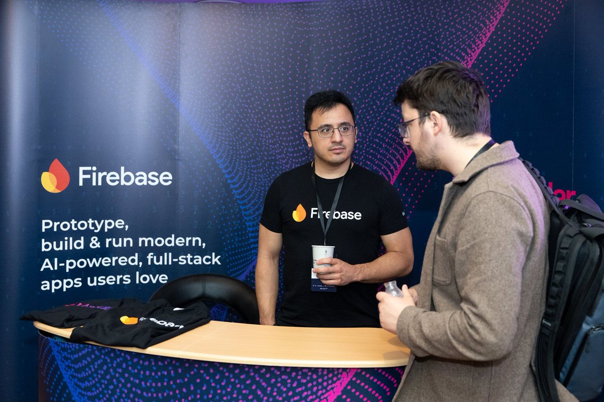AngularConnect's tweet image. A massive thank you to @Google, @angular, and @Firebase for being Premium Sponsors of Angular Connect 2025! 🚀
It was incredible to have so many members of the Angular Core Team together on stage for the keynote and QA Session — thank you for joining us and sharing your insights…