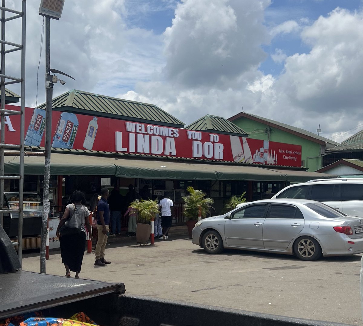 Jay___Sterling's tweet photo. A place with little or no price regulation😏 https://t.co/WytchMNlm9