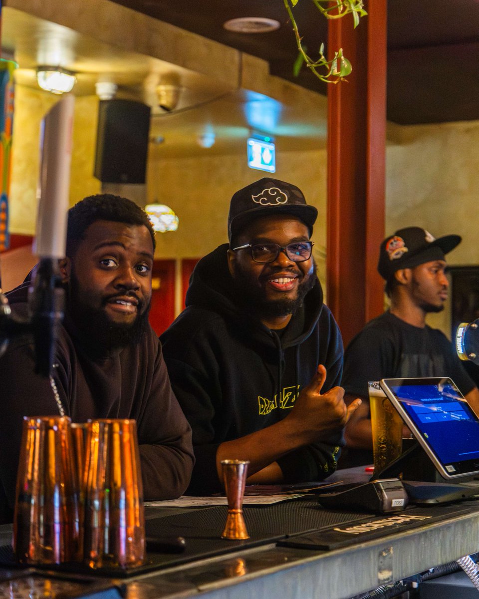 qotspub's tweet image. You were here for The Big Three anime quiz, you asked and we listened! 👏 

Prizes for top squads and best cosplay, so bring your A-game (maybe Gon’s tiny green shorts). Teams of 2–6 recommended.

HUNTER X HUNTER anime quiz is coming to you on Tuesday 14th October, 6:30PM sharp!