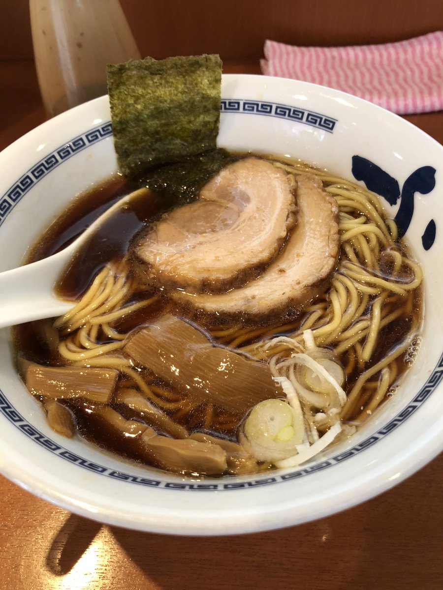 今日は仕事終了…🥲たっぷり捨ててきた🫠
もう無理明日🤮
あぁ〜お昼に食べたラーメン🍜見てたら腹減ったな…