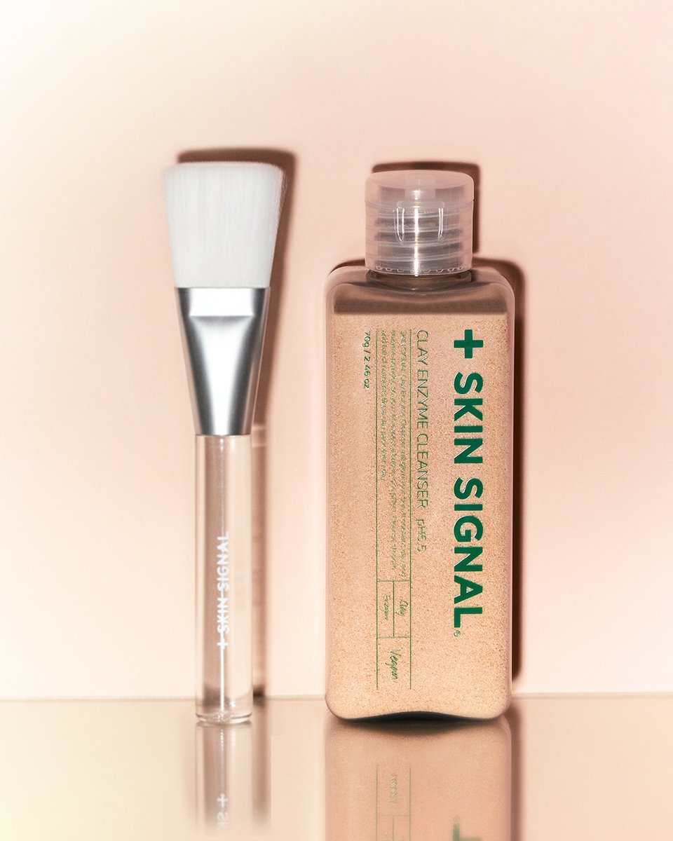 skinsignal_jp's tweet photo. スキンシグナルの酵素クレンザーには、
フランス産クレイを100,000ppm配合。

クレイパックとして使うと、
わずか1分で肌にしっかり密着し、
毛穴まわりをすっきりとケアします👃✨

クレイ酵素クレンザーで、
やさしく毛穴まわりをケアしてみませんか？

https://t.co/Lt2T2icHjU

#酵素洗顔 https://t.co/1SR3sV2QeL