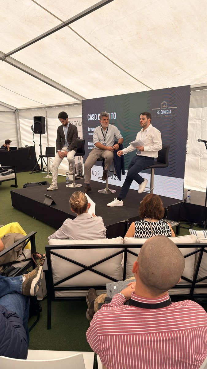 REConectaMadrid's tweet image. Alvaro Blazquez, fundador de MadridEasy, y Manuel Pradillo Martinez, gerente de P76 Construcción, cierran el ciclo de ponencias de #REConecta2025. 

Comparten con nosotros sus conocimientos sobre “Casos de éxito”. 

#REConecta #RealEstate #vivienda #inversiones #eventos #Madrid