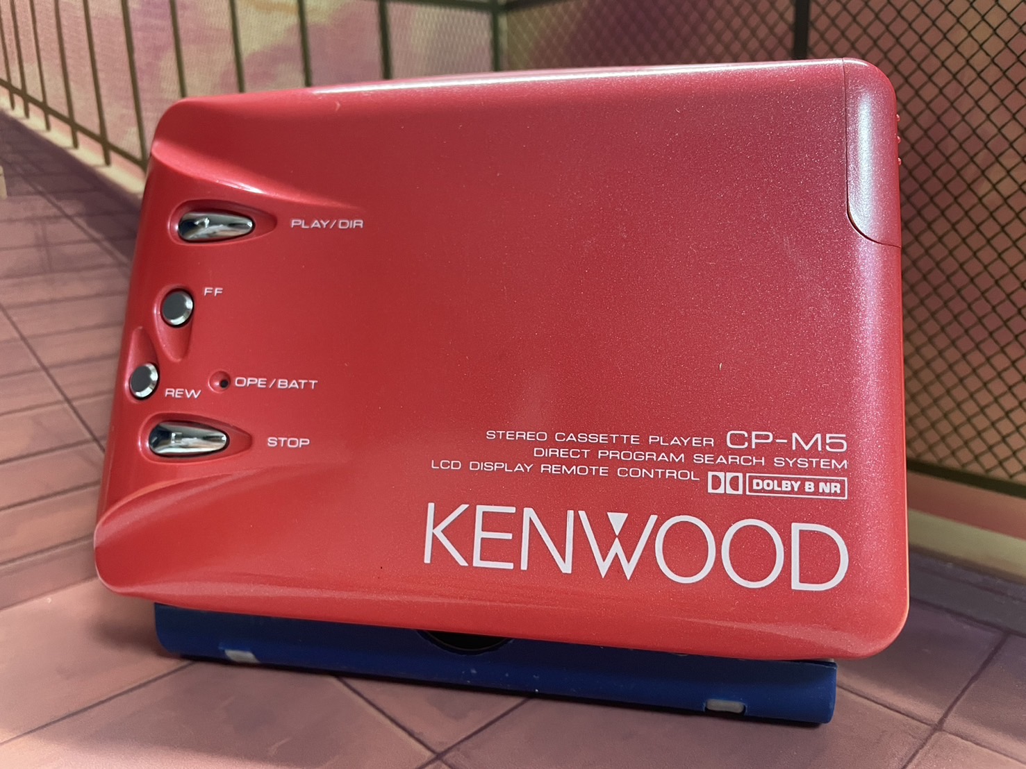 KENWOOD ステレオ カセットプレーヤー CP-M5 RED KENWOOD ステレオ カセットプレーヤー CP-M5 RED Kenwood
