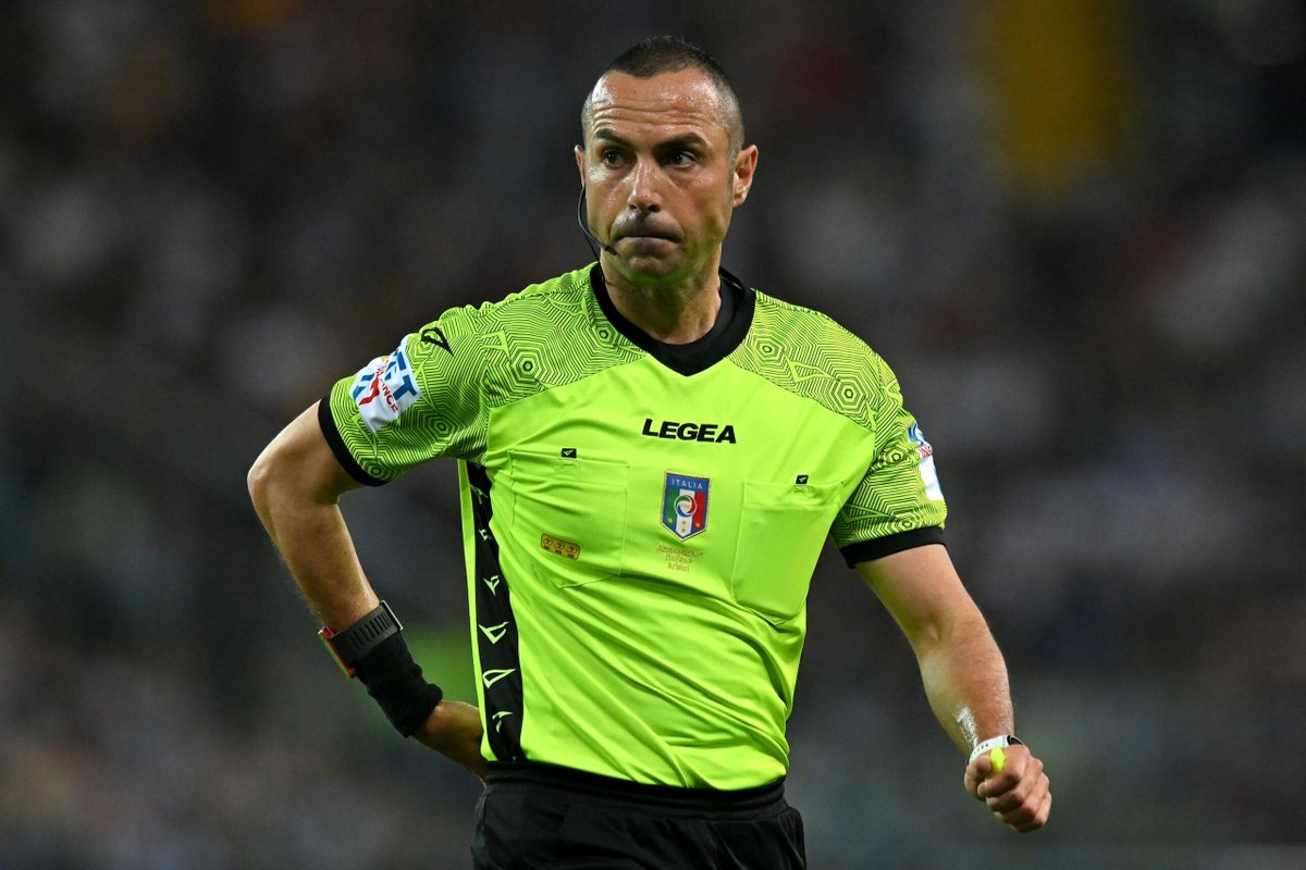 juventusfans's tweet photo. #JuventusMilan sarà diretta da #Guida. Assistenti #Colarossi e #Rossi C., quarto ufficiale #Ayroldi. VAR #DiBello, AVAR #Ghersini. #SerieA

Uno dei peggiori che ci potevano mandare! 🤦🏻‍♂️ https://t.co/Pj99JfkzyP
