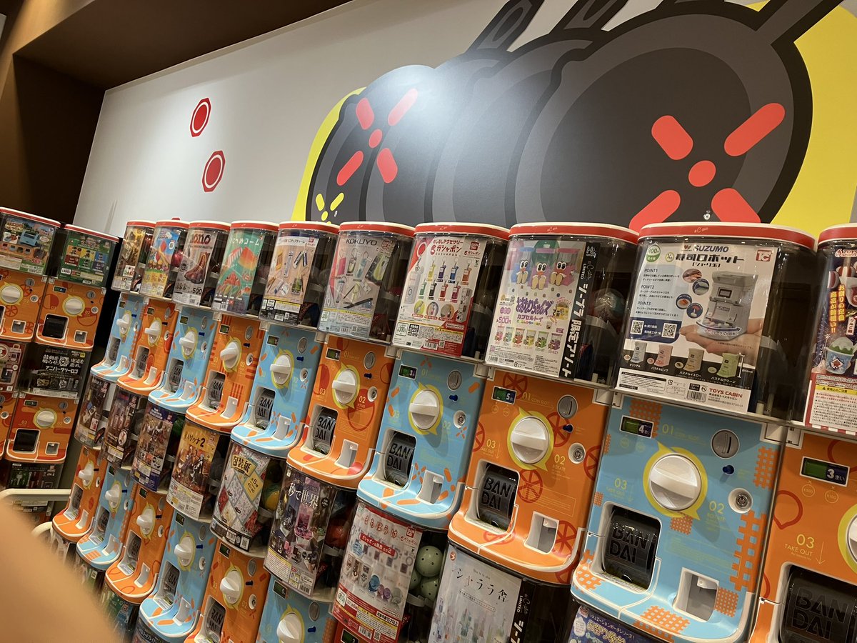 Cpla2983's tweet image. こちらのお店はアリオ川口店😳
今年の夏にOPENしたお店です！
やっと行けました(´∀｀*)

鋳物をテーマにした惑星のお店で店内も可愛かったです！
お近くの方は是非行ってみてください✨

#カプセルトイ
#川口
#イオン川口
#お散歩社員