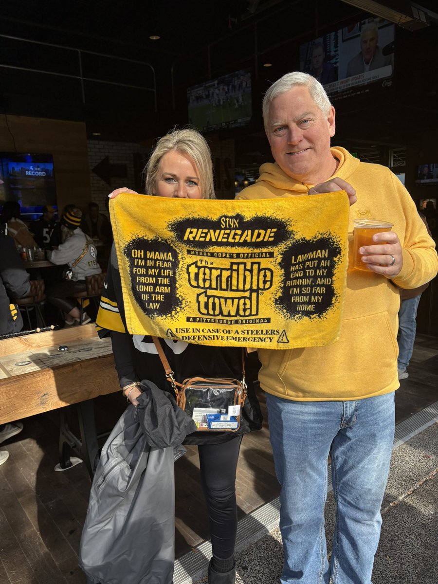 tracikroberts's tweet image. Today we celebrate you - your strength, your kindness, &amp;amp; the incredible journey you’ve lived so far. You’ve been my rock, my partner, my best friend &amp;amp; love of my life. Happy Birthday Johnny - I love you and can’t wait to celebrate YOU ❤️🎊🎈🎈🎁🎁@TheJohnnyTV