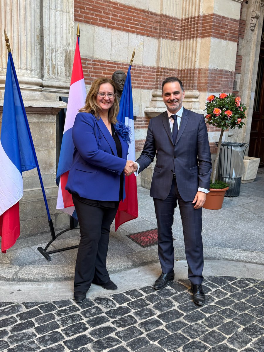 During my trade mission in #Toulouse, I spoke with my French counterpart @LaurentSmartin about EU and international cooperation, Mercosur, and US import tariffs. We also discussed opportunities for our companies in the aviation, agritech, and sustainable energy sectors.