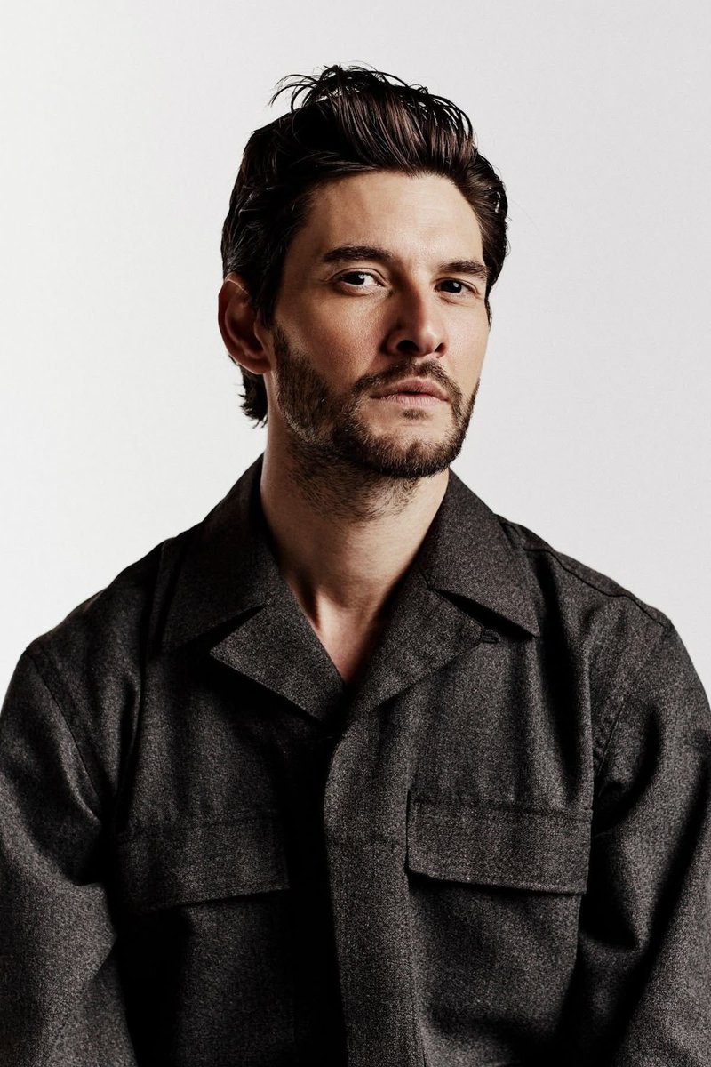 DCUAlert's tweet photo. Should Ben Barnes play Batman in the DCU? 🦇 https://t.co/zKcch64Qfh