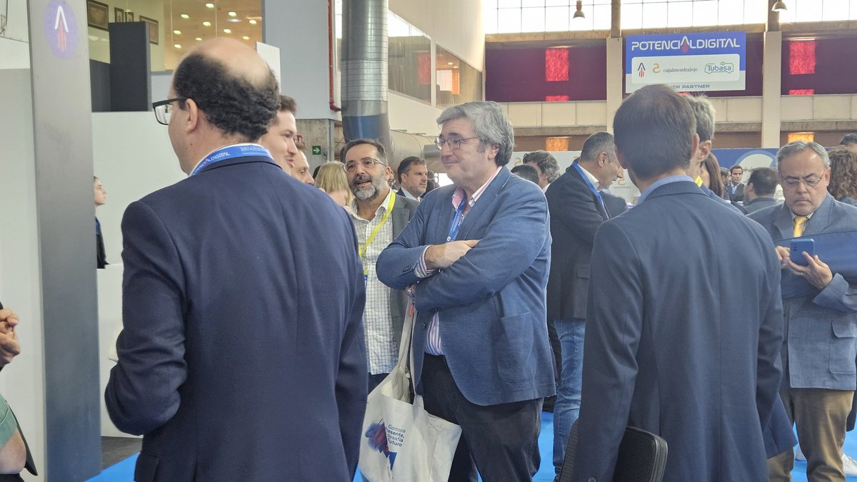 EPCC_Unex's tweet image. 💥 Comienza Potencial Digital en IFEBA-Badajoz: el Congreso Extremeño de Transformación Digital, IA, Ciberseguridad y Robótica. La EPCC @infouex, presente en esta cita imprescindible.
Ven a visitarnos 😊