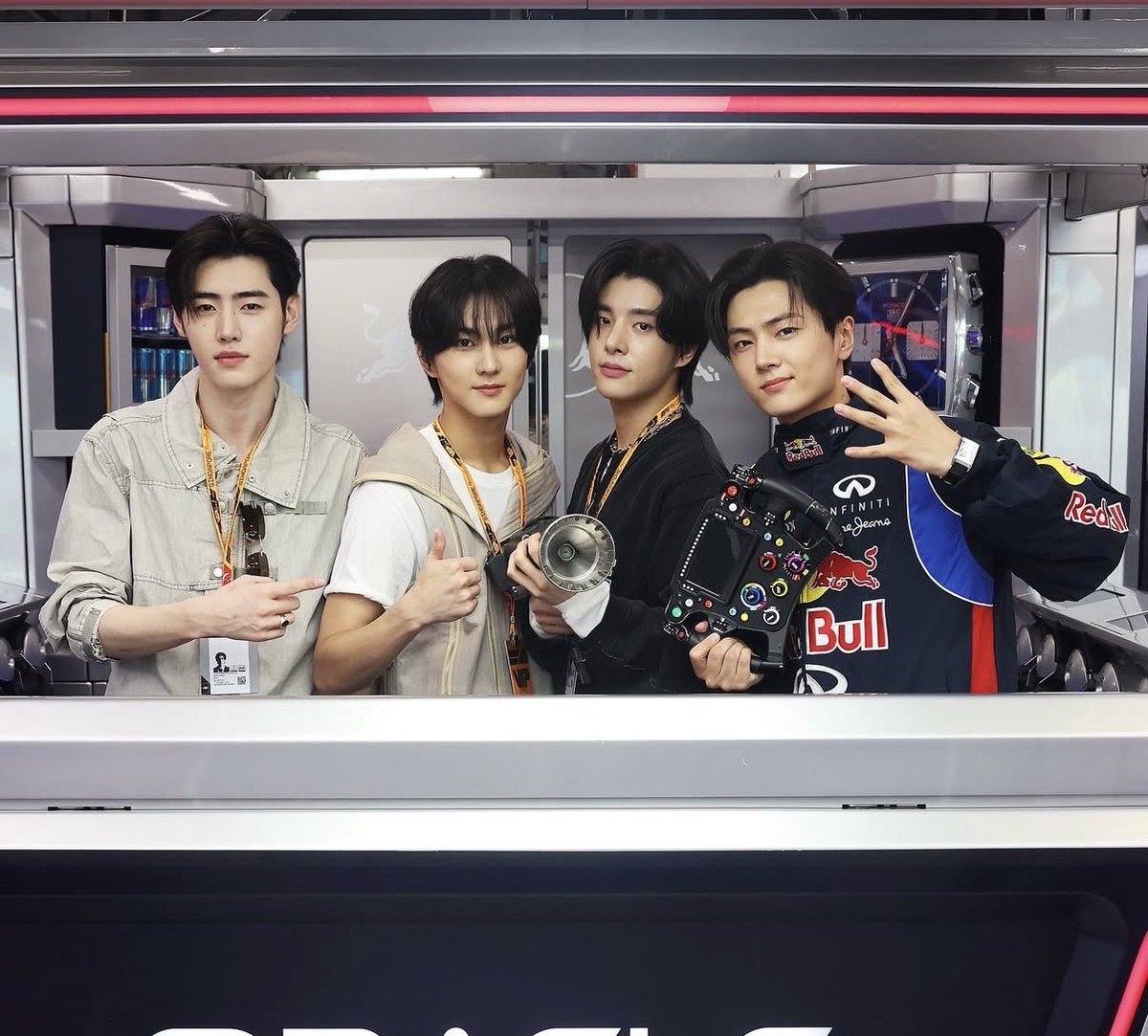 pporpraew48's tweet image. หล่ออะ