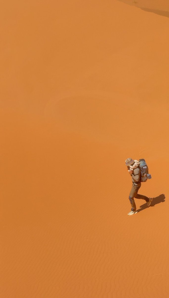 120km en autonomie totale dans le désert du Sahara. Un pèlerinage, une aventure , une expérience hors norme.