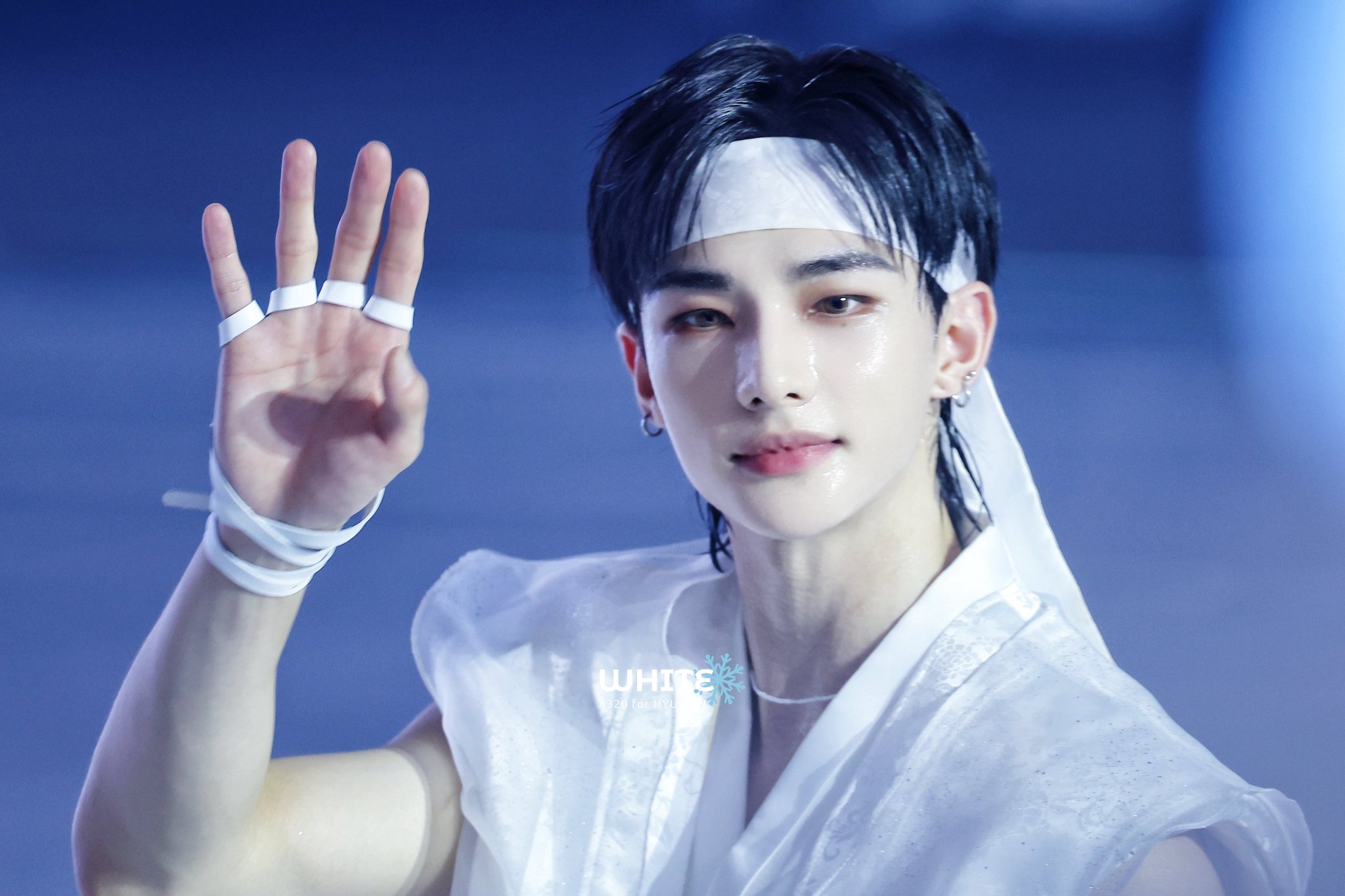 WHITE❄️4320 on X: 