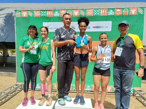 IFCE ganha duas medalhas no primeiro dia do JIF Nordeste

portal.ifce.edu.br/noticias/ifce-…