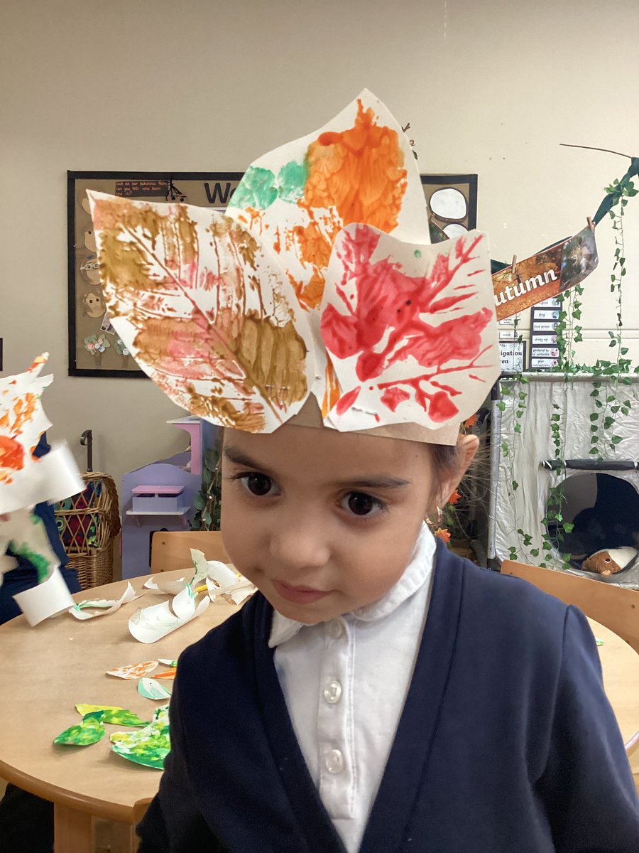 EgremontEYFS's tweet image. How fabulous do the nursery children look in their Autumn leaf crowns 👑 🍁🍂👑 #seasonalchange #expressiveartsanddesign #understandingtheworld