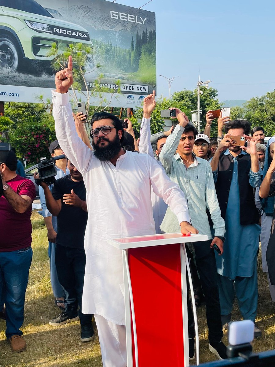Pak_PalForum's tweet photo. ISRAEL ABDUCTED PEACEFUL HUMANITARIANS!!

ANOTHER ADDITION TO ISRAEL'S LONG LIST OF WAR CRIMES!!

GOVERNMENT OF PAKISTAN MUST TAKE ACTION!!!!

#SenatorMushtaqArrestedByIsrael #PakGovTakeAction4Sumud
#GlobalSumudFlotilla 
3/n https://t.co/kAaoPhFJ13