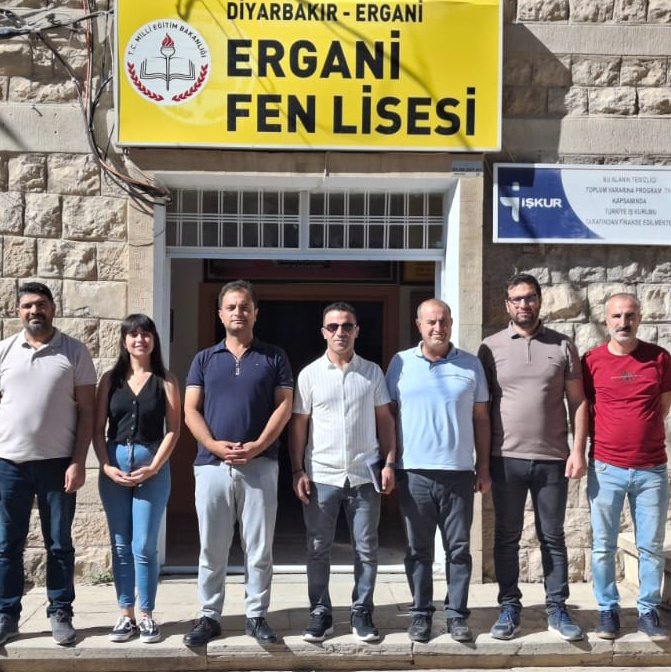 CKizilbag's tweet photo. Fen  Lisemizi, Selahattini Eyyubi Lisemizi ve Sultan Abdülhamid Han Lisemizi ziyaret ettik https://t.co/bbEOAD2YNZ