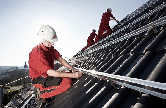 Elektrohandwerk meldet weiter sinkende Umsatzanteile von Photovoltaik und Batteriespeichern: Der ZVEH hat in seiner Herbstkonjunkturumfrage einen leichten Anstieg des Geschäftsklimaindex festgestellt.… dlvr.it/TNQkz5 #Photovoltaik #ErneuerbareEnergien #Solarenergie