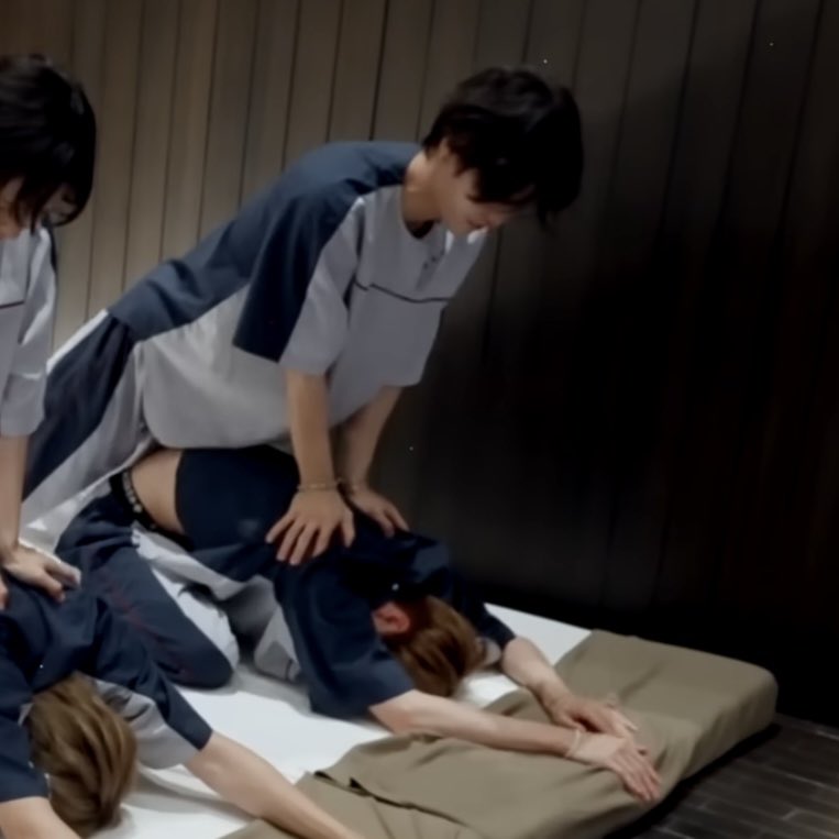 bbini_ddori's tweet photo. 너무불미스러움
걍다뻣겨져잇는것도
귀도손도ㅈㄴ빨간것도
그냥이모든게...... https://t.co/o1VWMNPL3N