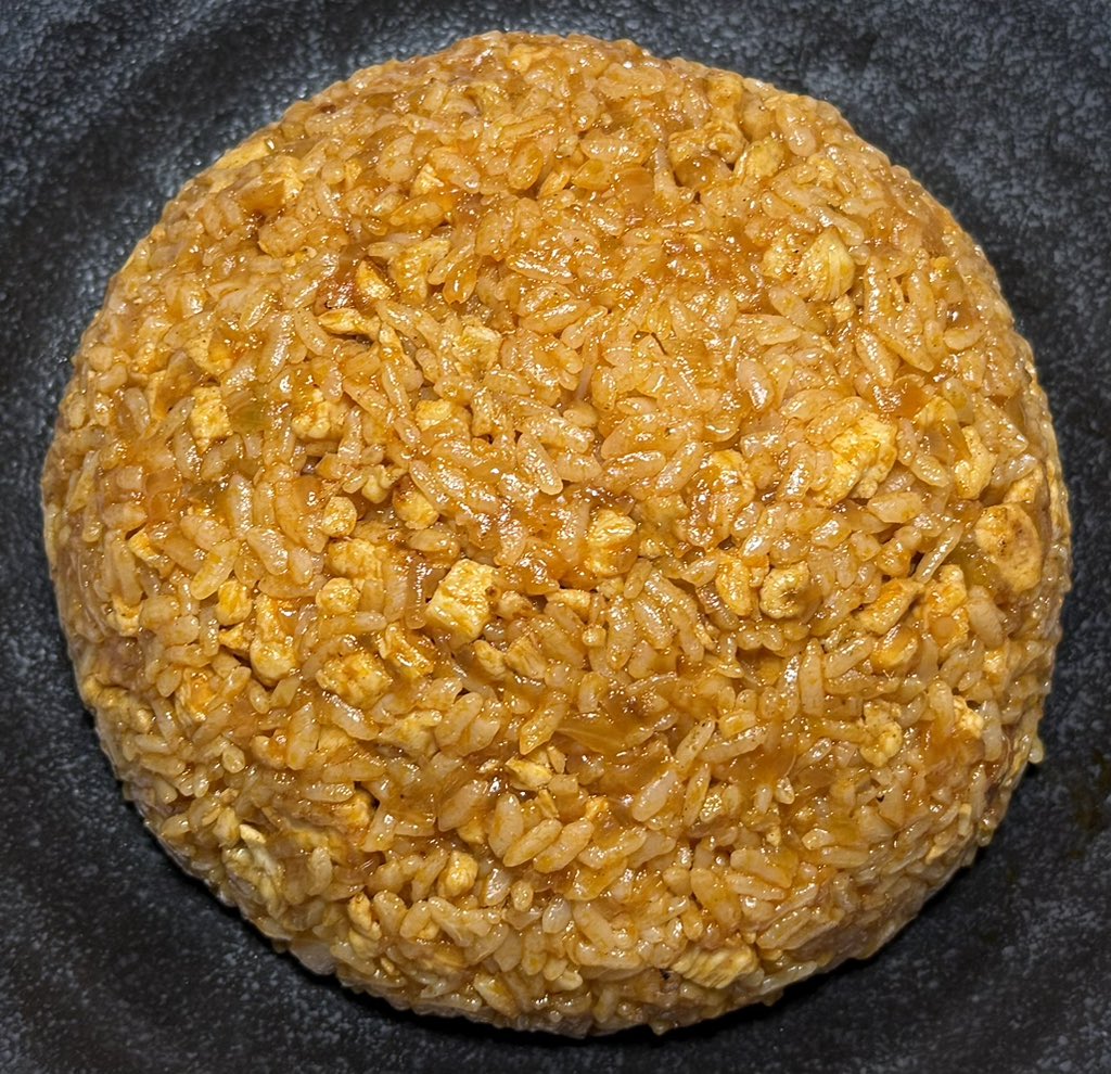 今夜の一品♪

ガーリックチキンオムライス
リュウジのバズレシピ
#料理好きな人と繋がりたい #おうちごはん