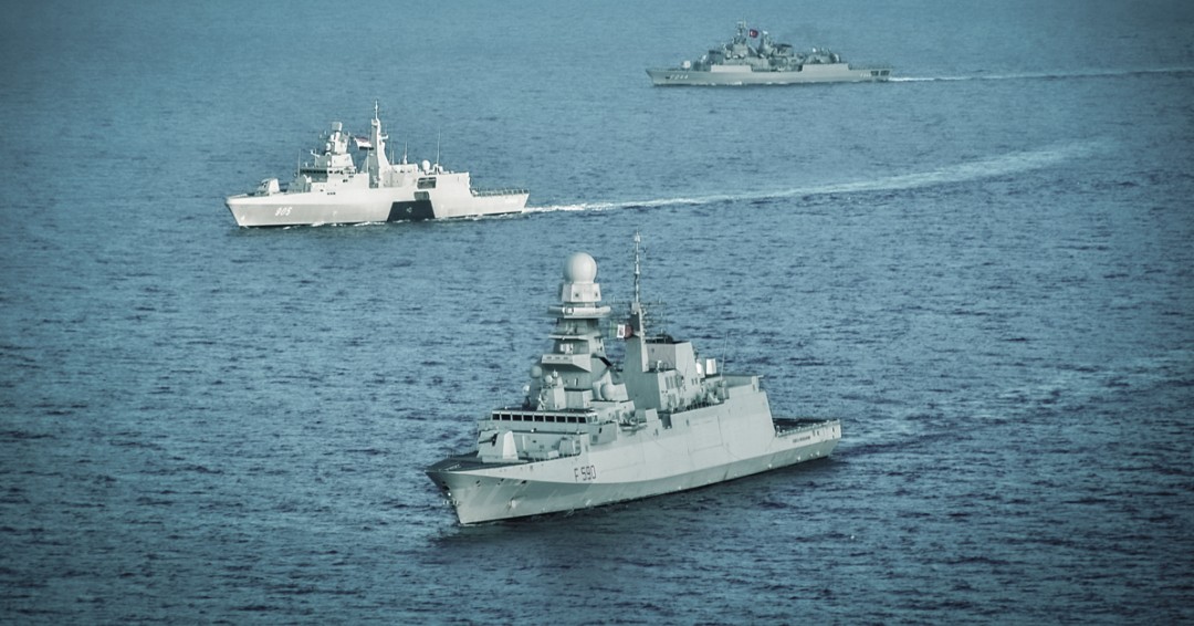 ITS Bergamini 🇮🇹 &amp; TCG Barbaros 🇹🇷 of #SNMG2 recently exercised with Egyptian Navy ship AL-QAHHAR 🇪🇬 in the Eastern Mediterranean.
🔹 Egypt: a 30-year partner in the #MediterraneanDialogue
🔹 Key ally on regional security issues
🔹 Together safeguarding freedom of navigation