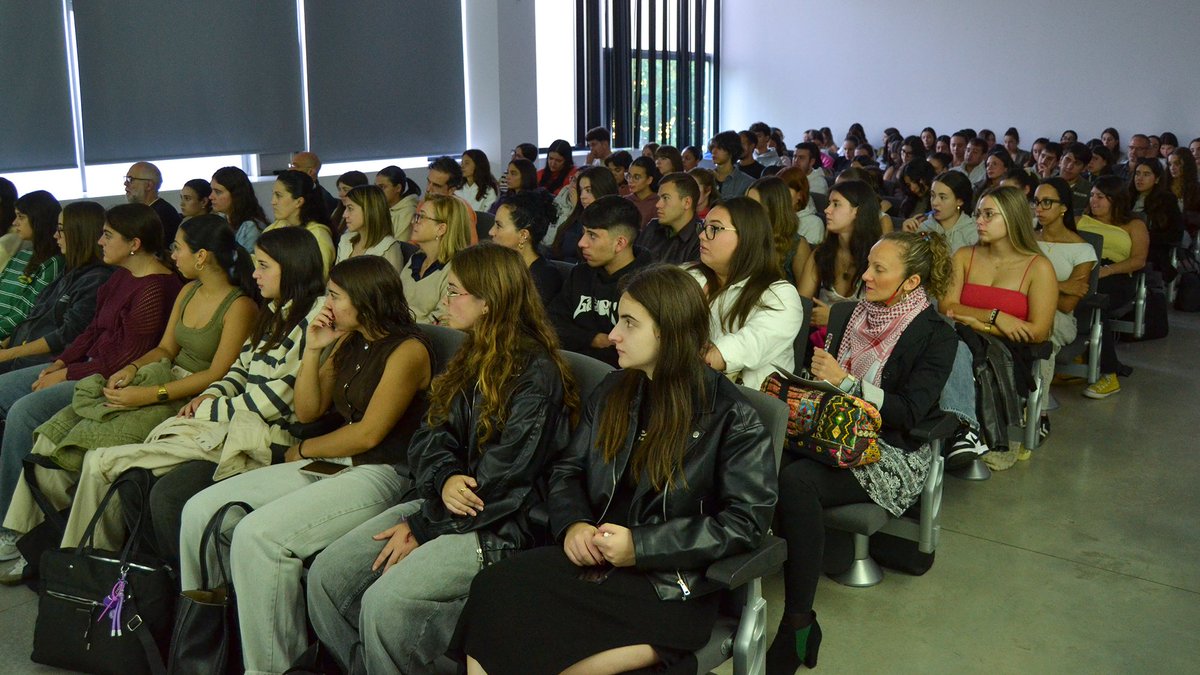 Especialistas de 20 universidades exploran en Pontevedra as conexións da creatividade con múltiples disciplinas, no congreso internacional do <a href="/Campuscrea_po/">CampusCreaUVigo</a> da <a href="/uvigo/">Universidade de Vigo</a>, promovido co apoio de <a href="/depo_es/">Deputación Pontevedra</a>.

➡️ acortar.link/M7UTrS

#duvi #uvigo #xeracionuvigo
