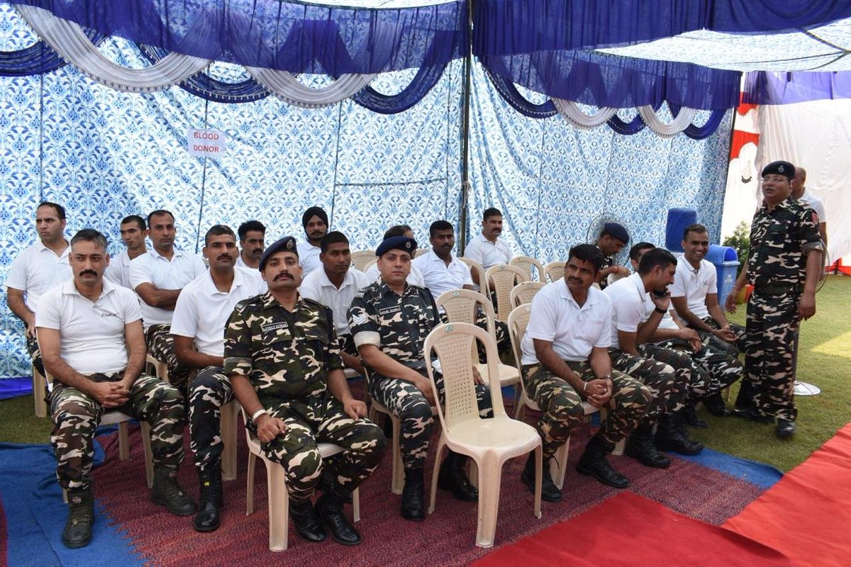 दिनांक 02/10/2025 को क्षेत्रीय मुख्यालय (वि. प्र.) स.सी.बल जम्मू तथा 7वीं वाहिनी स.सी.बल जम्मू द्वारा 7वीं वाहिनी परिसर में संयुक्त रूप से रक्तदान शिविर कैम्प का आयोजन किया गया ।