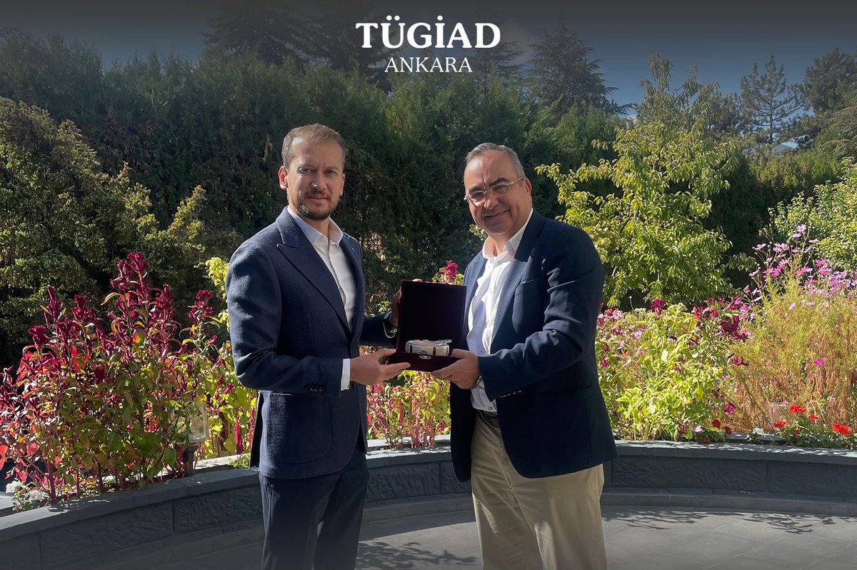 Yönetim Kurulu Başkanımız Aykut Çakmaklı, Yönetim Kurulu Üyelerimiz Melda Şengil Meral, Doğukan Yalı ve  Genel Koordinatörümüz Özlem Kara ile birlikte Onursal Üyemiz Fatih Yıldırım’ın ev sahipliğinde düzenlenen kahvaltı programında bir araya geldik.

Toplantımıza, derneğimizin