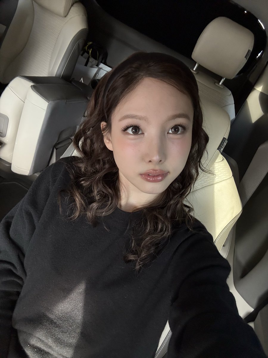 inysbbl's tweet image. [🐰📸] • 251002