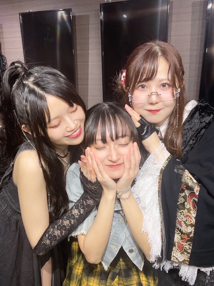 Yuzuki_Minaka's tweet photo. 🍒🩵約半年ありがとうございました❤🔥🍒
#CherryVerry
#綾森夢中類🦎 #恋がいる場所🍅 https://t.co/Rlxefq04SW