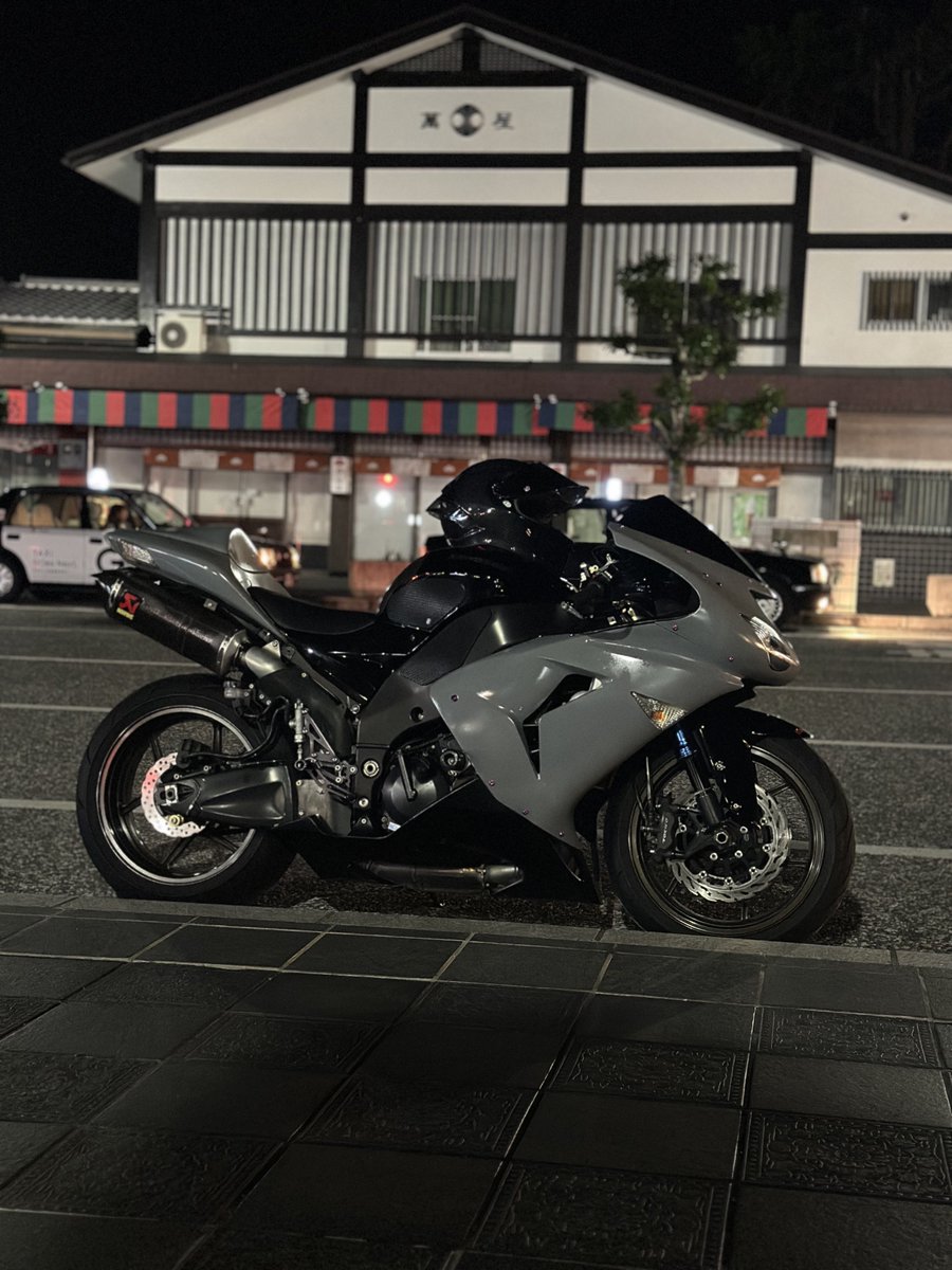 yzf_m_h_r1's tweet image. 🎈飛んだっ