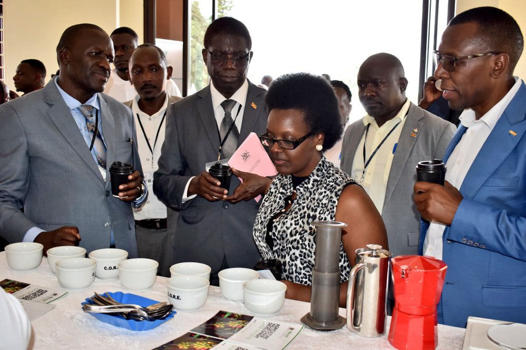 #InternationalCoffeeDay: Busoga successfully hosts 2025 edition as #EUDR farmer registration reaches 1.6 million. 
Partners join hands to mobilize US$ 15 million for Coffee value chain development in the sub-region by 2027.

Details in thread.

<a href="/FrankTumwebazek/">Frank K Tumwebaze,MP: Isaiah 41: 11</a> 
<a href="/FredBwino/">Hon. Kyakulaga Fred Bwino MP</a>