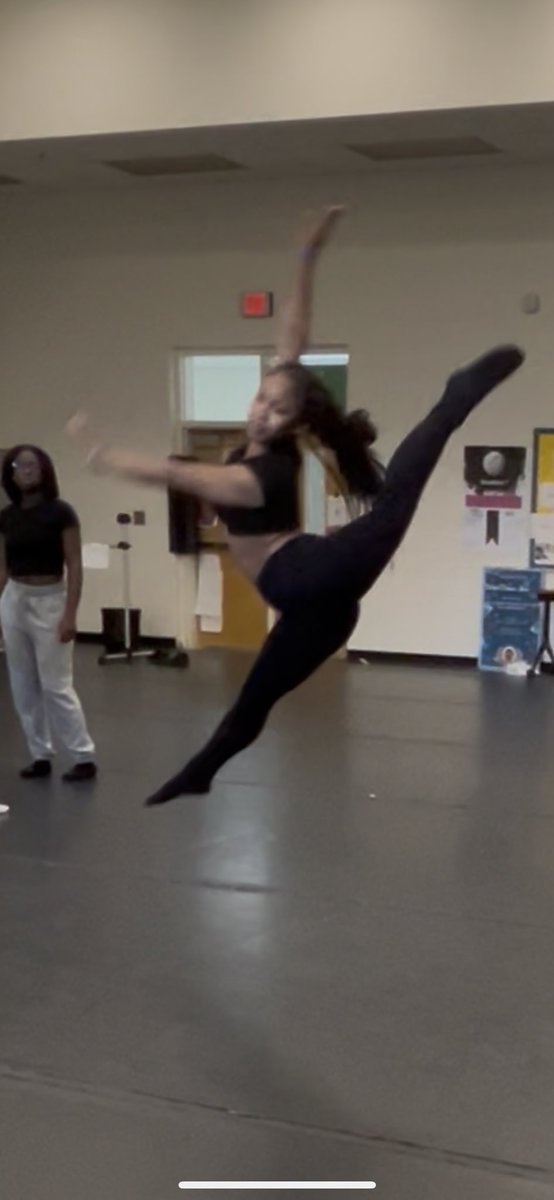 The semester is FLYING!
Preparing for The WIZ 💚💚💚💚💚💚💚💚💚💚💚