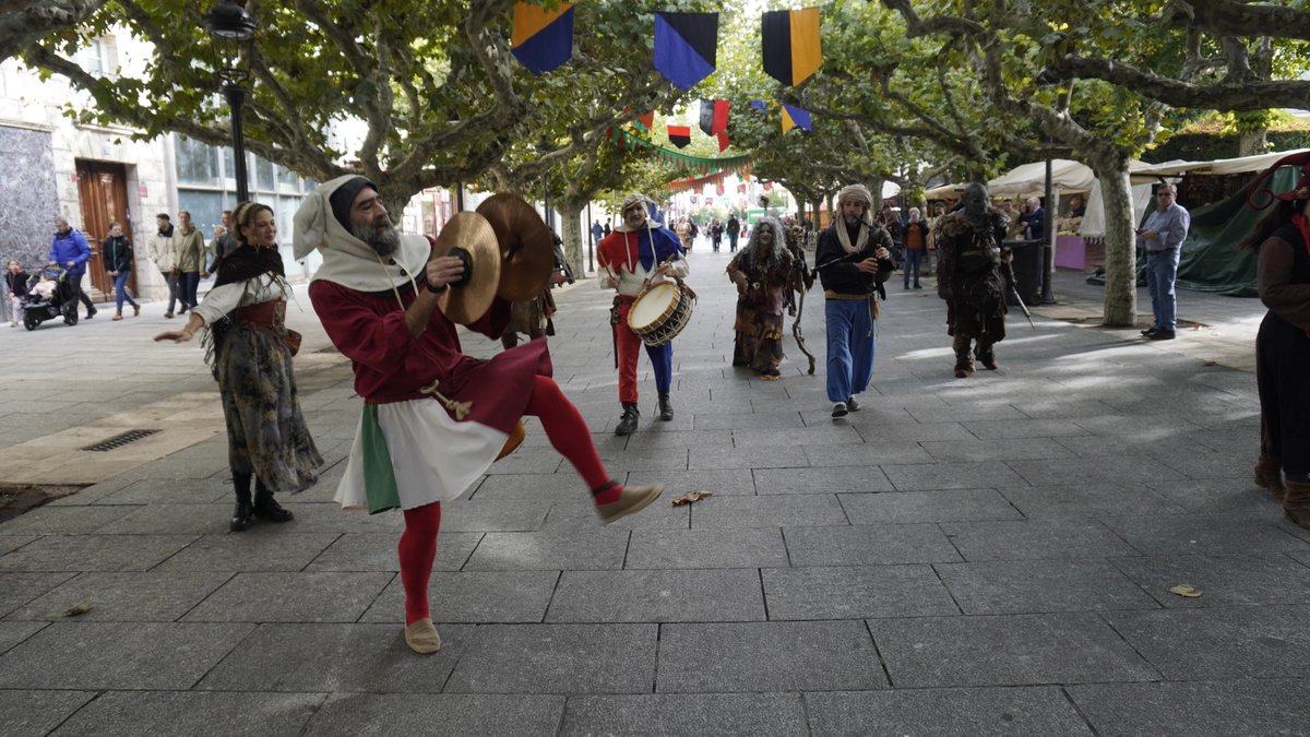 📢ATENCIÓN📢
Como novedad este año, el mercado medieval y la zona gastronómica, abrirán hoy jueves 2 de octubre a las 17:00 h.
Consigue el programa en: 
💻 semanacidiana.com
📍 Caseta de información del  paseo del Espolón.
#somoscidianos #semanacidiana2025