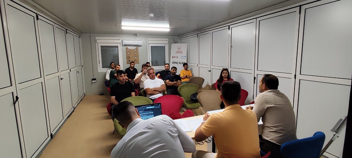 Nurdağı Gençlik ve Spor İlçe Müdürlüğü olarak Beden eğitimi ve Spor öğretmenleriyle birlikte 2025-2026 Eğitim ve Öğretim yılında Okul Sporları ve yapılacak faaliyetler için değerlendirme toplantısı yapılmıştır.
<a href="/BBozgeyik_27/">Bünyamin Bozgeyik</a> <a href="/Numannafizsahin/">Numan Şahin</a> <a href="/YILDIRIRMehmet/">Mehmet YILDIRIR</a> <a href="/ncerciyas/">Nurullah Cemil Erciyas</a> <a href="/hruhimor/">hruhimor</a>