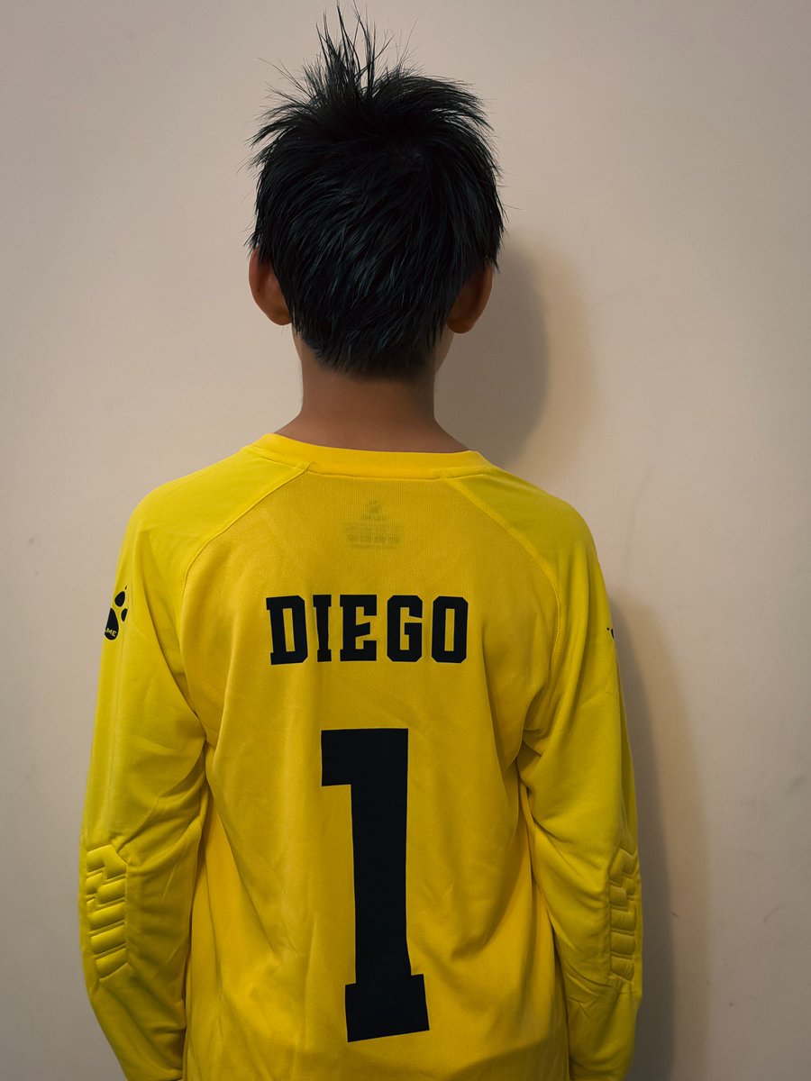 SwissInHKG's tweet photo. He got the new dress for the upcoming season. It’s a bit big in size, but that’s okay. We’re all set for a new #MLFA season! https://t.co/wYWLIJ85QI