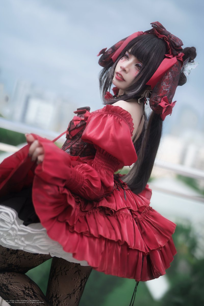 Mapleiiz's tweet photo. In the silence of the night, crimson whispers tell forgotten stories.

#LolitaFashion #GothicLolita #DarkAesthetic #RedLolita #CrimsonMood #Cosplay #CosplayPhotography https://t.co/bXg3Zz72DE