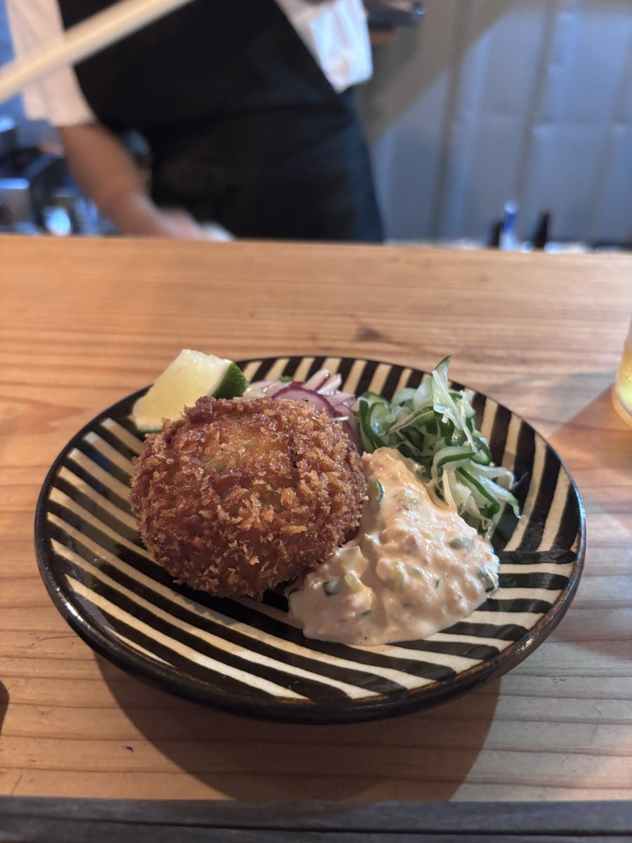 この前の沖縄
南部に泊まったのでご飯も限られてて、どうしようかなぁと思っていた時に、勧められた「ま」、とても良かったので南部行く方におすすめしたい

お兄さんが面白くて美味しい楽しいだった。
〆はさんまごはんよ〜