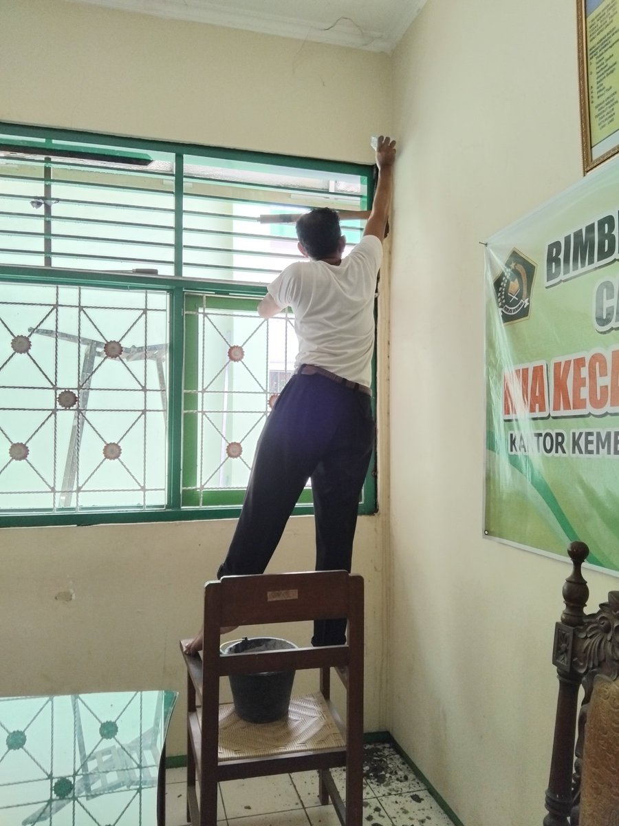 ristaslinuha's tweet image. Pak Ayib, Penghulu yang multitalenta.