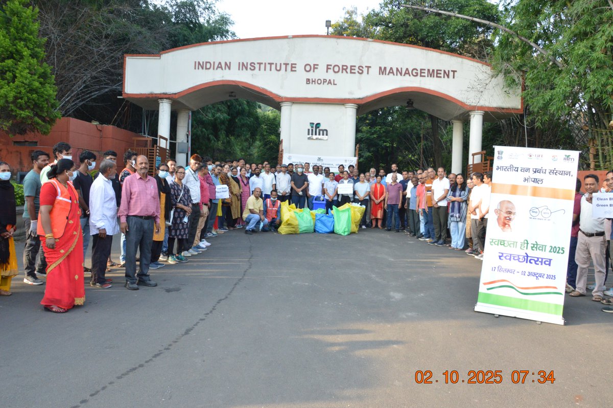 IIfmBhopal's tweet image. Indian Institute of Forest Management (IIFM), Bhopal, organized a cleanliness drive under the nationwide &quot;Special Campaign 5.0 for Institutionalizing Swachhta and Minimizing Pendency&quot; from 7:00 to 8:00 AM.
#SpecialCampaign5  #SwachhataHiSeva2025 #IIFM #SwachhBharatMission