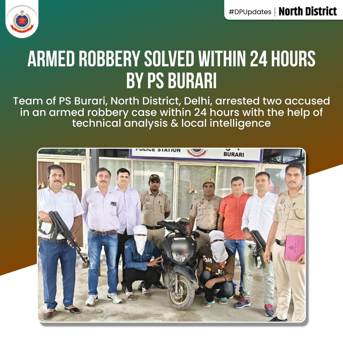 DcpNorthDelhi's tweet image. #कानूनकेहाथ: Team of PS Burari arrested 2 accused in an armed robbery case of PS Burari &amp;amp; recovered the stolen mobile, scooty &amp;amp; knife used in the crime.
Both are drug-addicted, targeted gullible people during odd hours to commit the crime.
@DelhiPolice
@Ravindra_IPS
#DPUpdates
