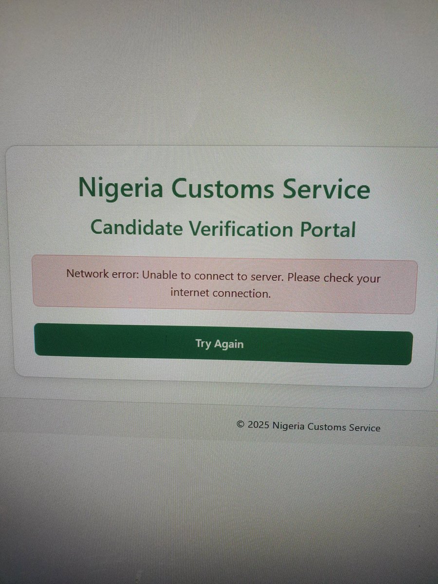 naziru56's tweet photo. @CustomsNG Batch B our time is start but the server is unable to connect us. https://t.co/KxNKyrslxt