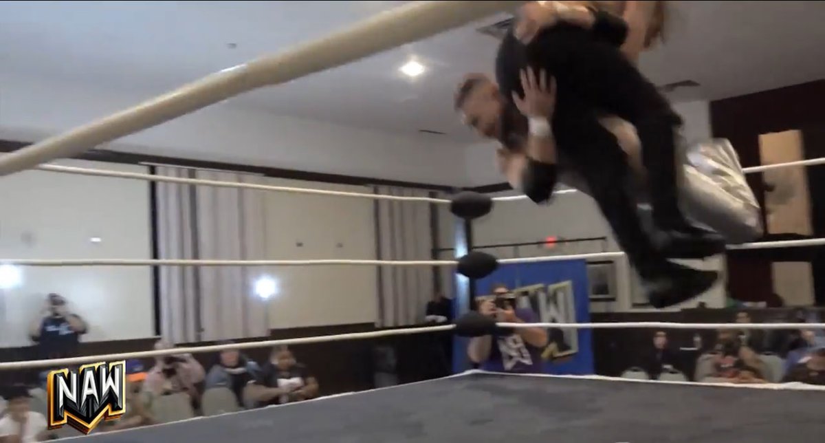 JPGrayson1's tweet image. Cut in half. 
💥 SPEAR OUTTA NOWHERE 💥
Clip from New Age Wrestling JP vs Azrieal 
@AzRi3aL 

#backseatboyz #prowrestling #wrestlingthreads #fyp #spear #indywrestling
