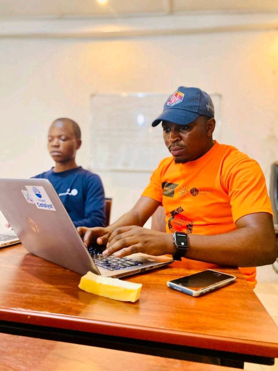 OlivierMWATSIM1's tweet image. Hey #Web3 &amp;amp; #Blockchain fam! 
The final quarter of 2025 is here: 
✅What have you crushed this year?, 
✅What bold idea is burning?, 
✅How will you level up your ecosystem?
Personally,I’m fully active in #Intersect &amp;amp; #Project catalyst all this belonging to the #Cardan ecosystem.